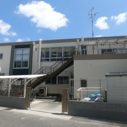 兵庫県伊丹市　伊丹おうち保育園様　外壁改修工事・防水工事のイメージ